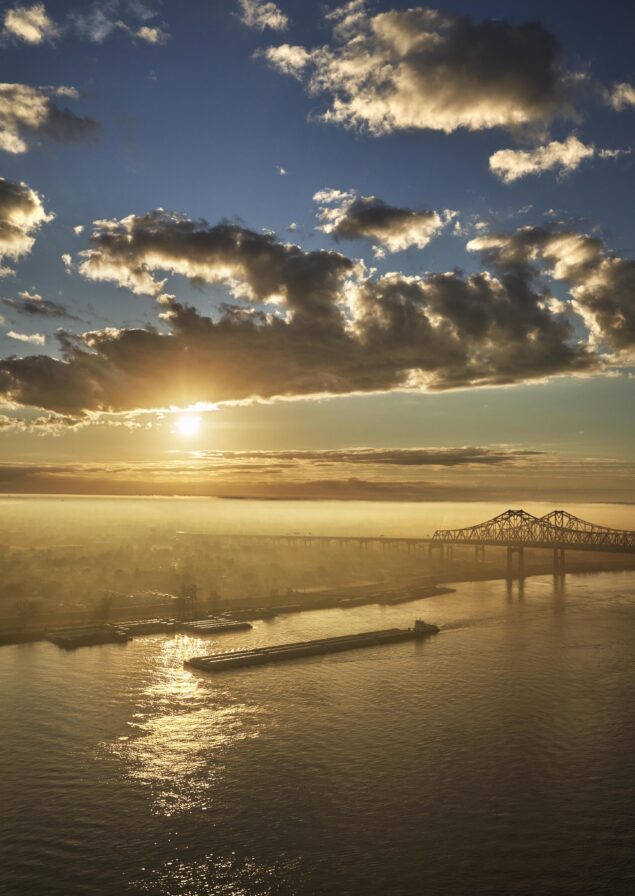 landscape-traveler-waterfront