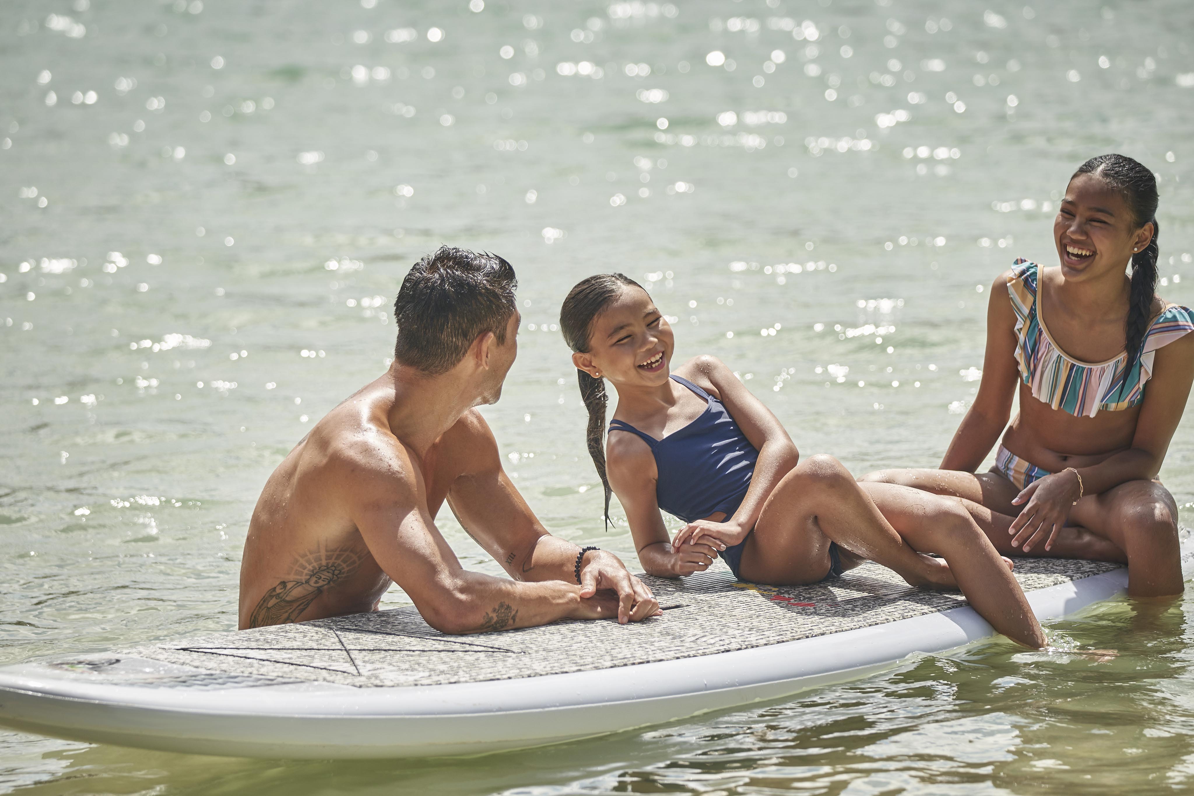 experience-authentic-commercial-travel