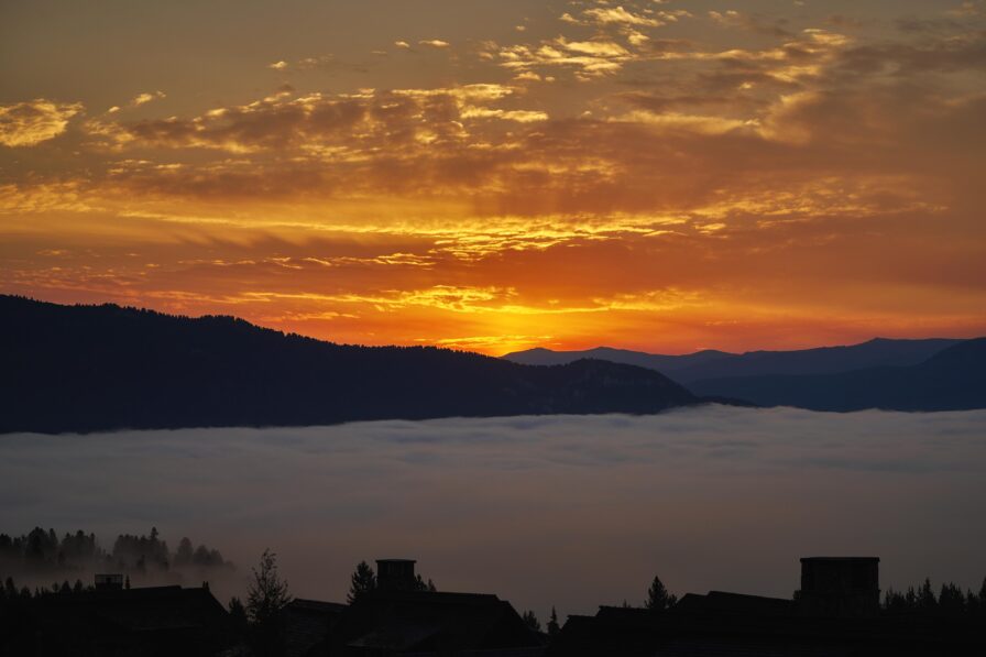 mountain view montana at sunset