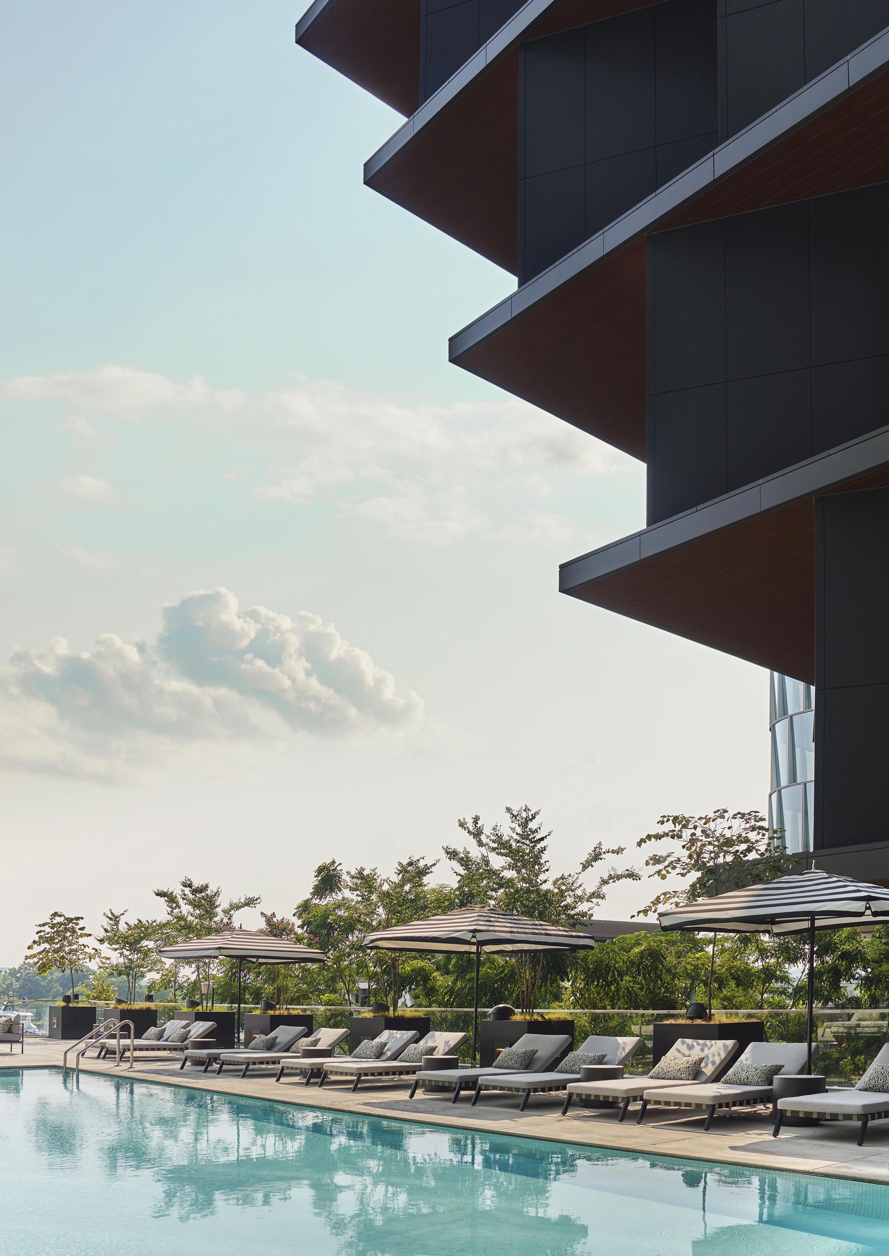 poolside-pendry-washington-dc
